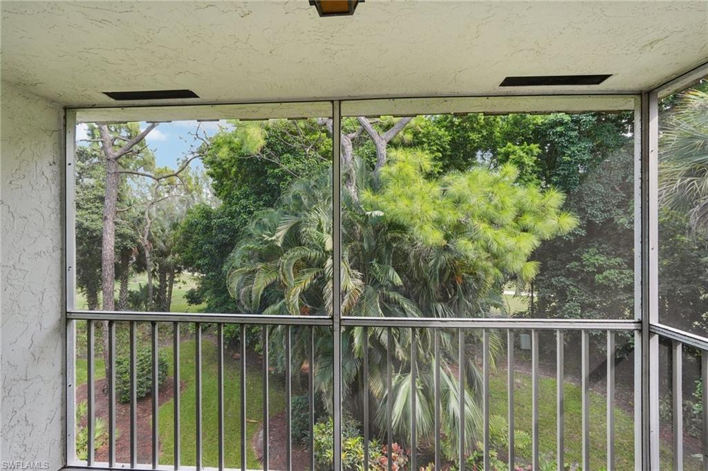 499 Forest Lakes BLVD 305 photo 29