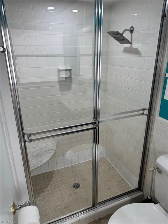 Main bath shower.