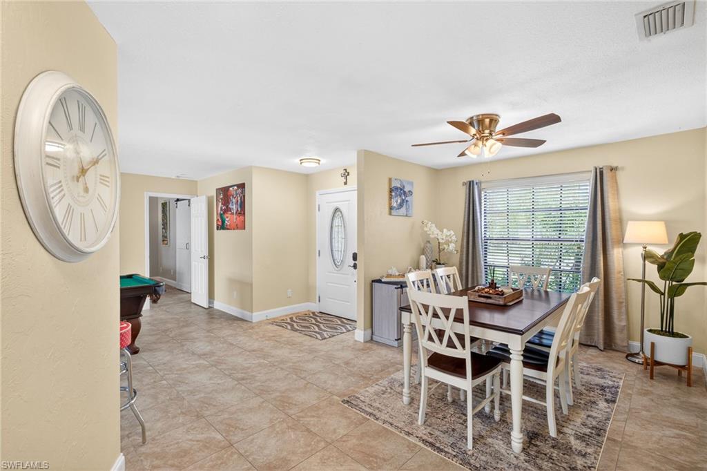 402 SW 37th LN photo 11