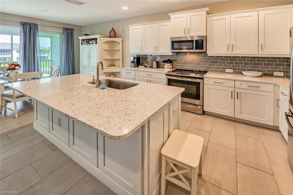 6954 Avalon CIR 707