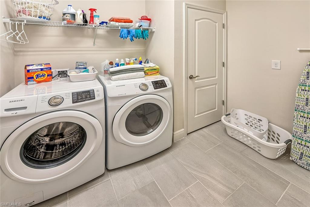 6954 Avalon CIR 707 photo 18