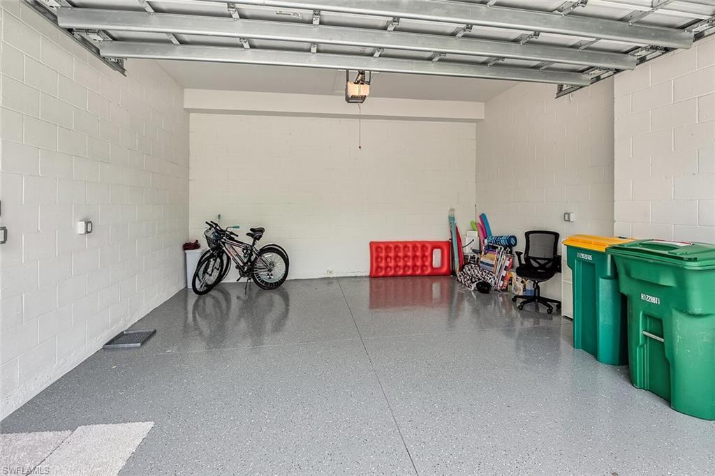 6954 Avalon CIR 707 photo 19