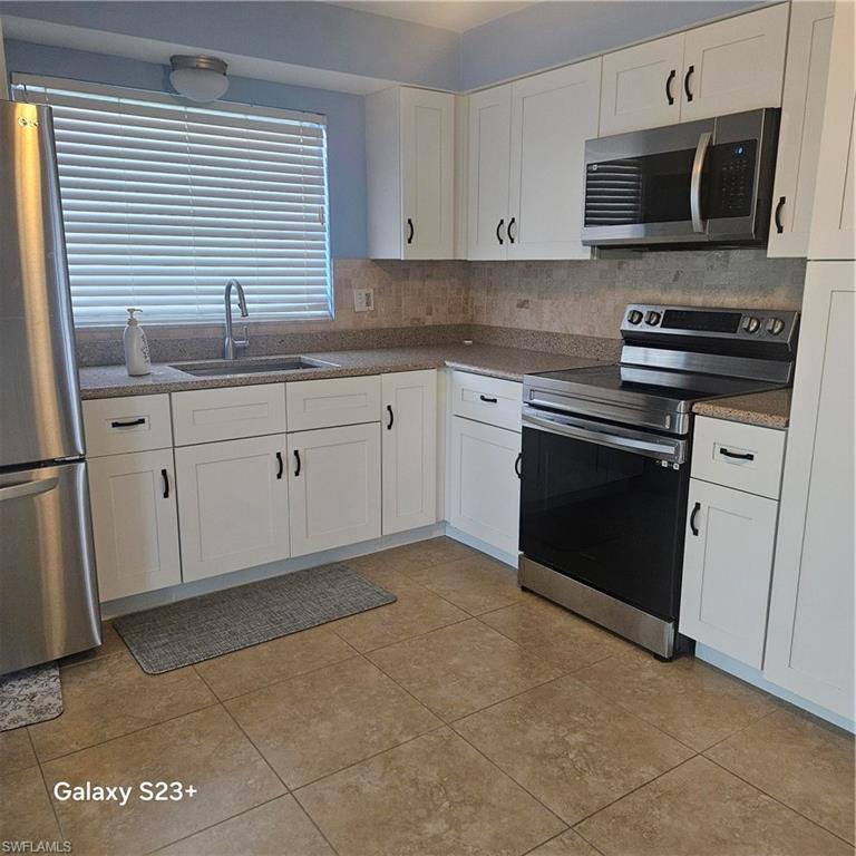 234 SE 44th ST