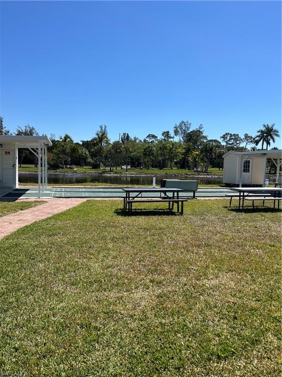 Picnic area with Lake view