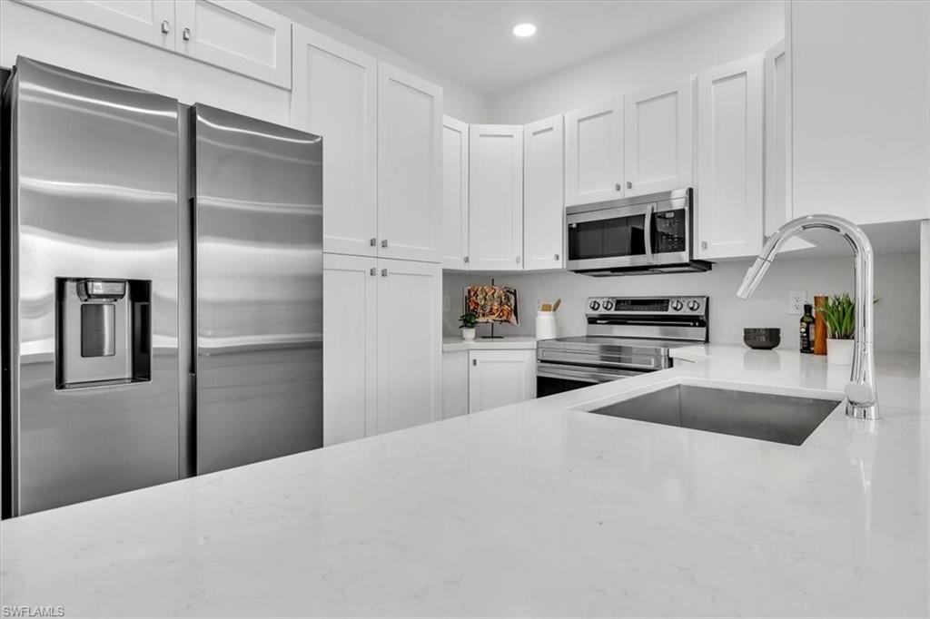 3527 Country Club BLVD photo 10