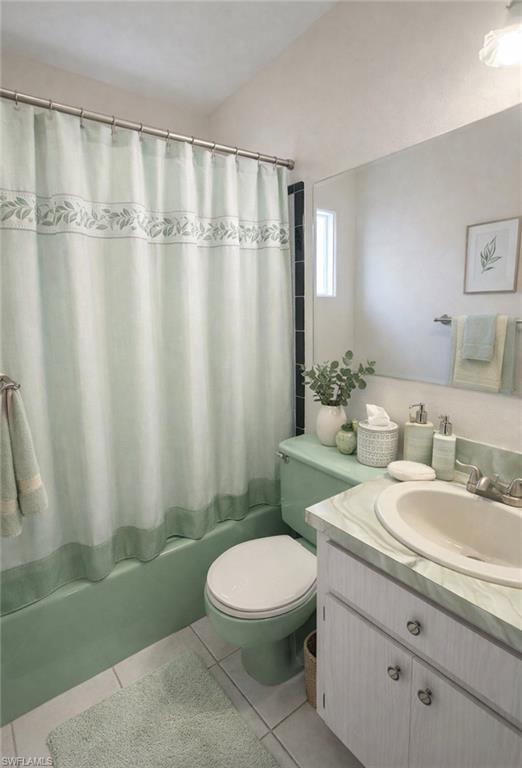 2210 Gardenia WAY photo 14