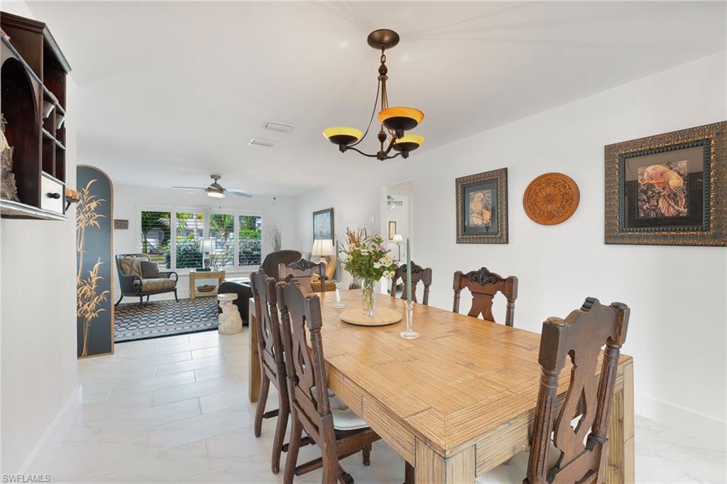 9 Fairview BLVD photo 12