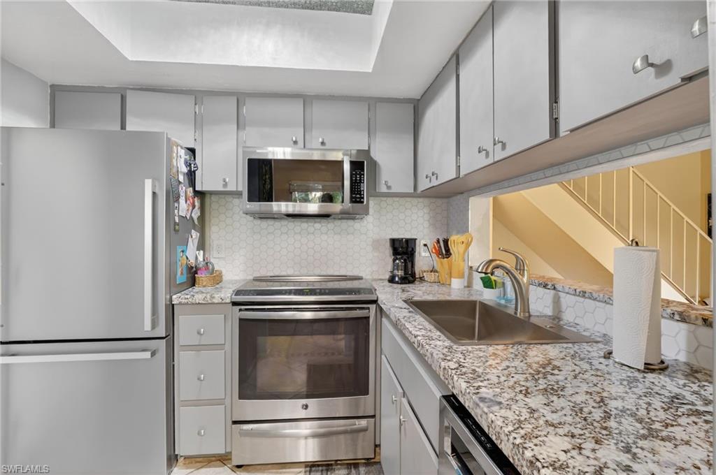 3309 Prince Edward Island CIR 2