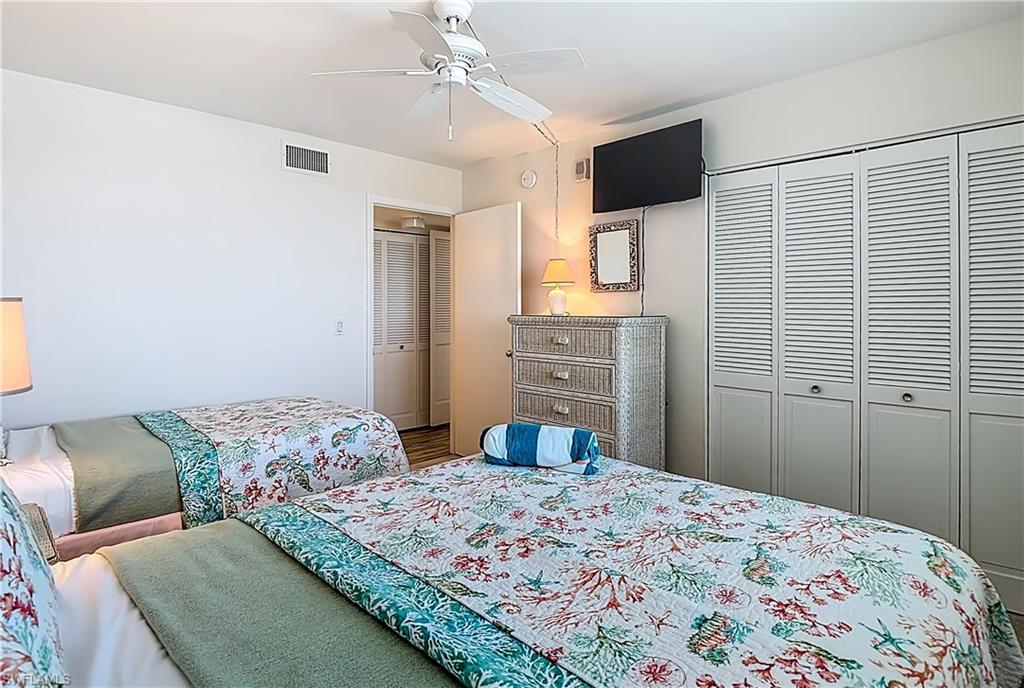 2810 Estero BLVD 713 photo 27