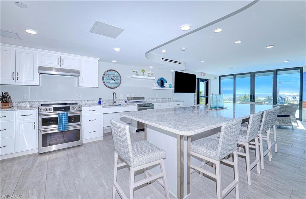 2810 Estero BLVD 713 photo 35