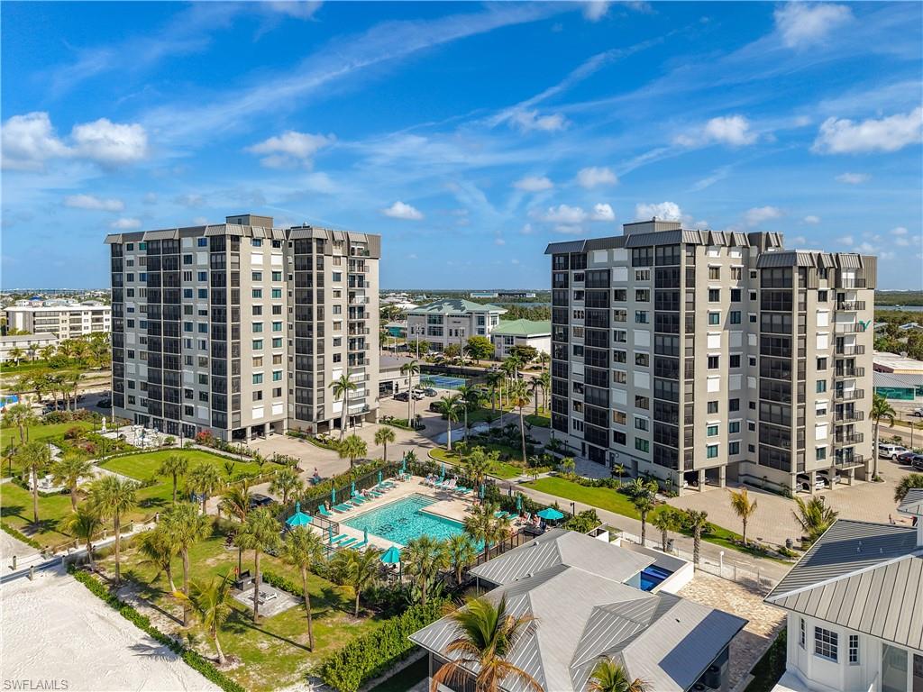 2810 Estero BLVD 713 photo 31