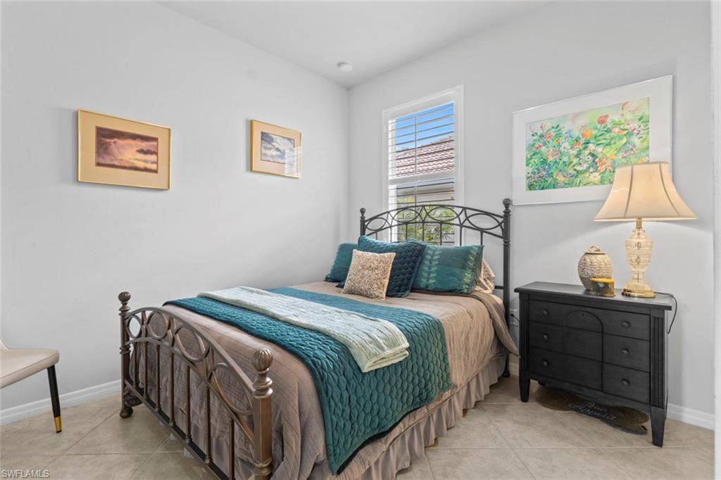 Guest bedroom 2