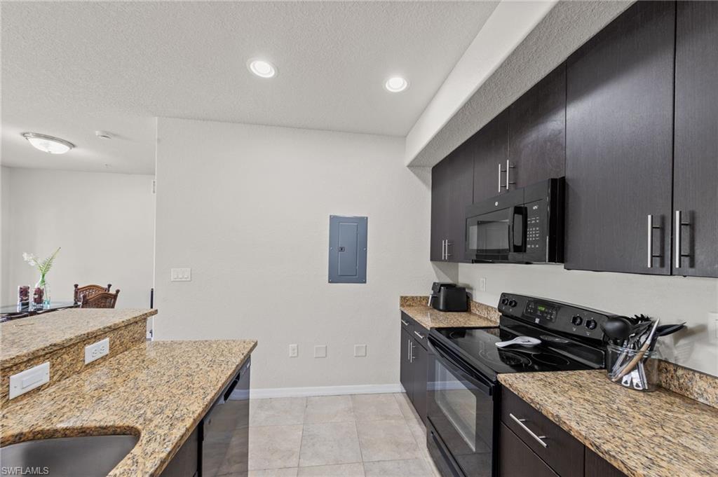 13160 Bella Casa CIR 2111 photo 10