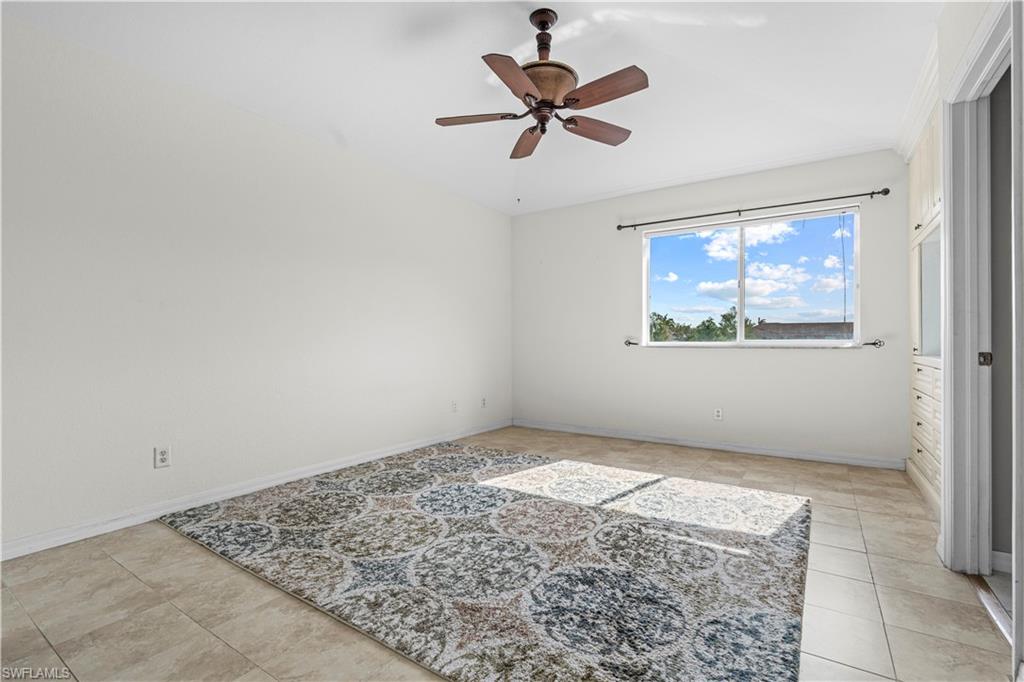 9808 Roundstone CIR photo 6