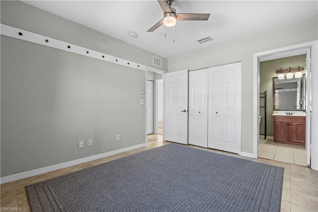 9808 Roundstone CIR photo 12