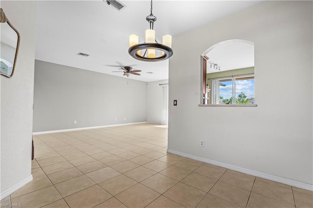 9808 Roundstone CIR photo 18
