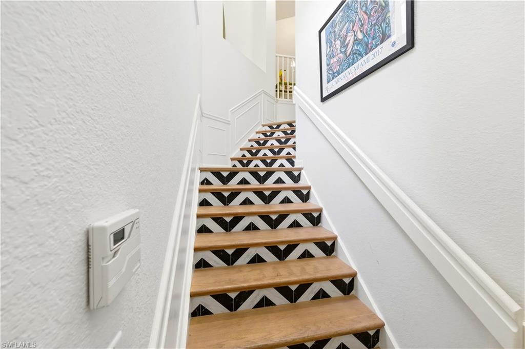 Staircase with a textured wall
