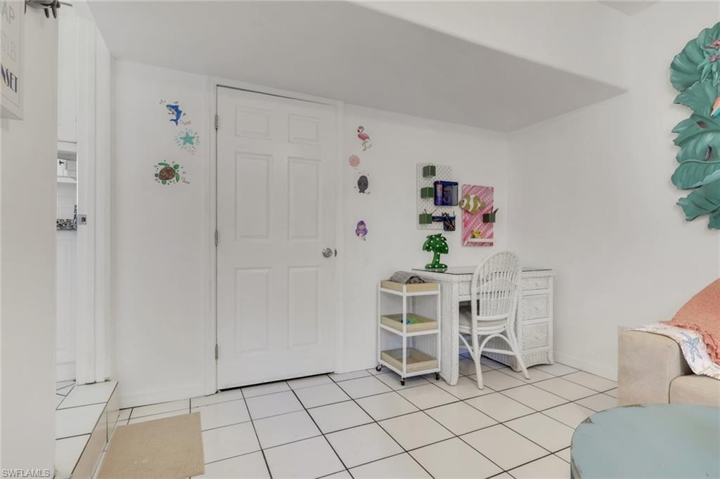 Converted Garage Area..GREAT DEN!