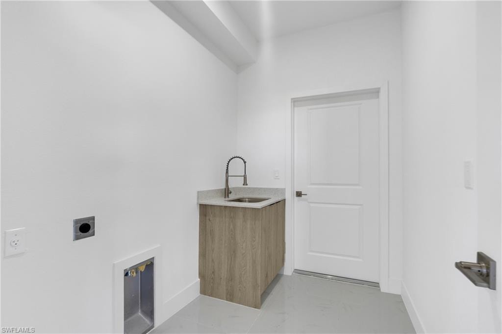 1142 Edelweiss ST E photo 18