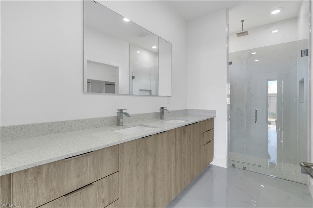 1142 Edelweiss ST E photo 15