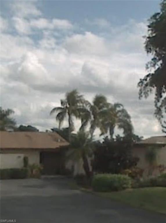 View of the front of the home