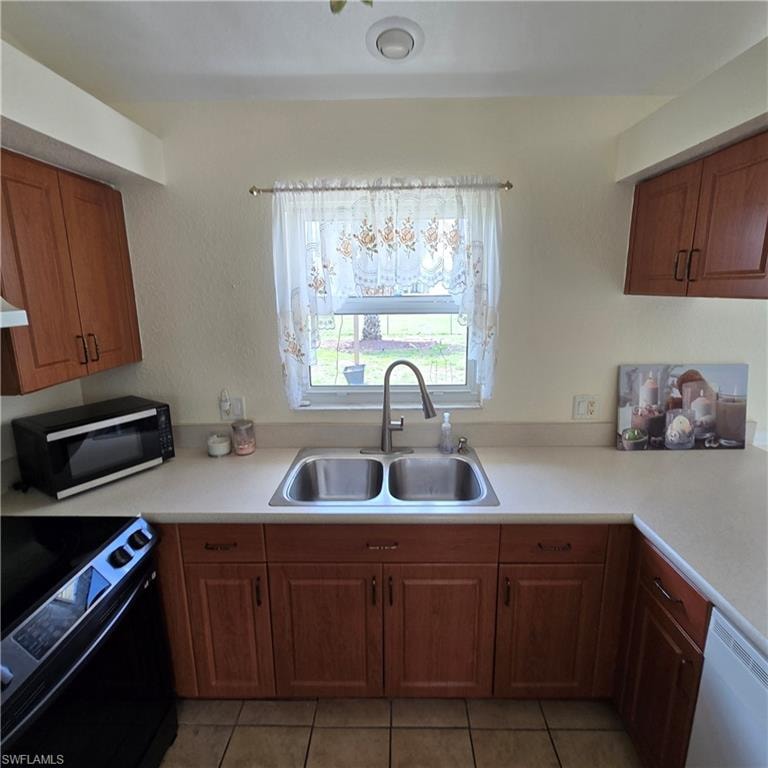308 NW 20th TER photo 28