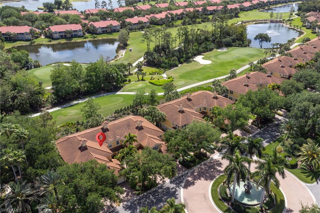 Gorgeous golf course view from the massive lanai