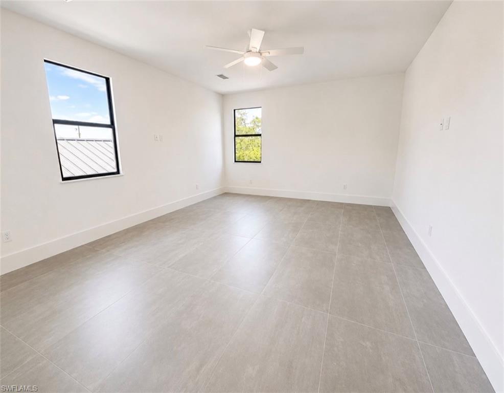 2727 Van Buren AVE photo 7