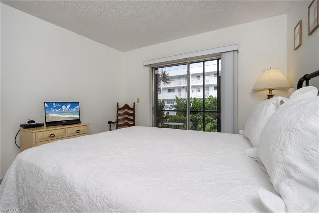 Bedroom with access to outside