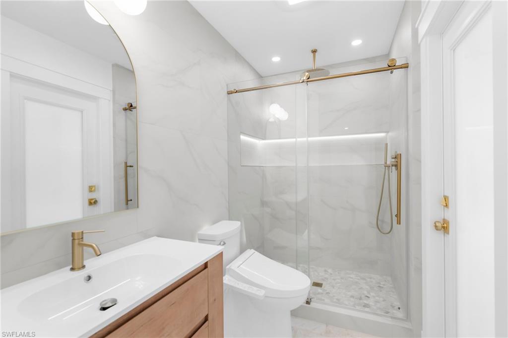 13270 Electron DR photo 23