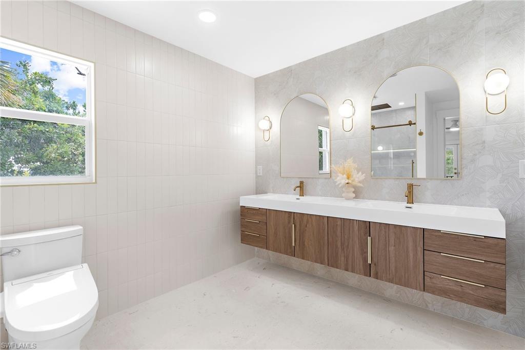 13270 Electron DR photo 27