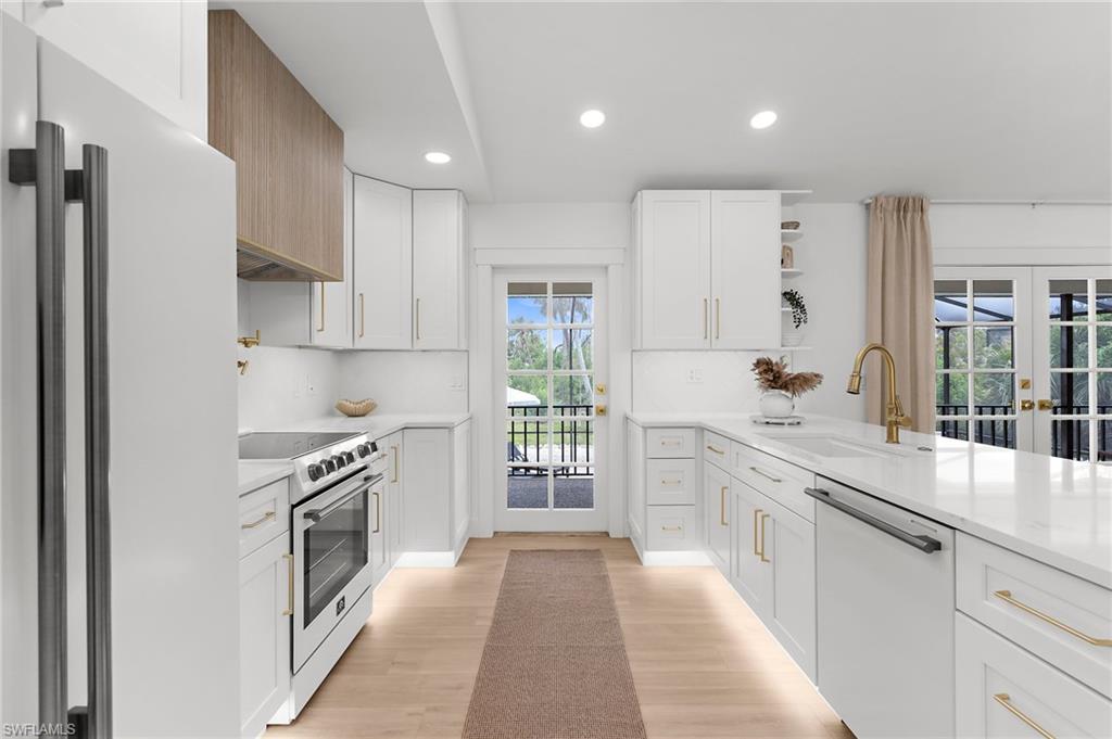 13270 Electron DR photo 12