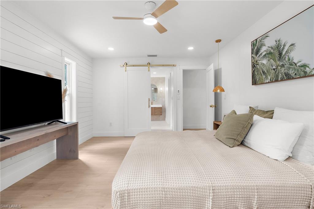 13270 Electron DR photo 26