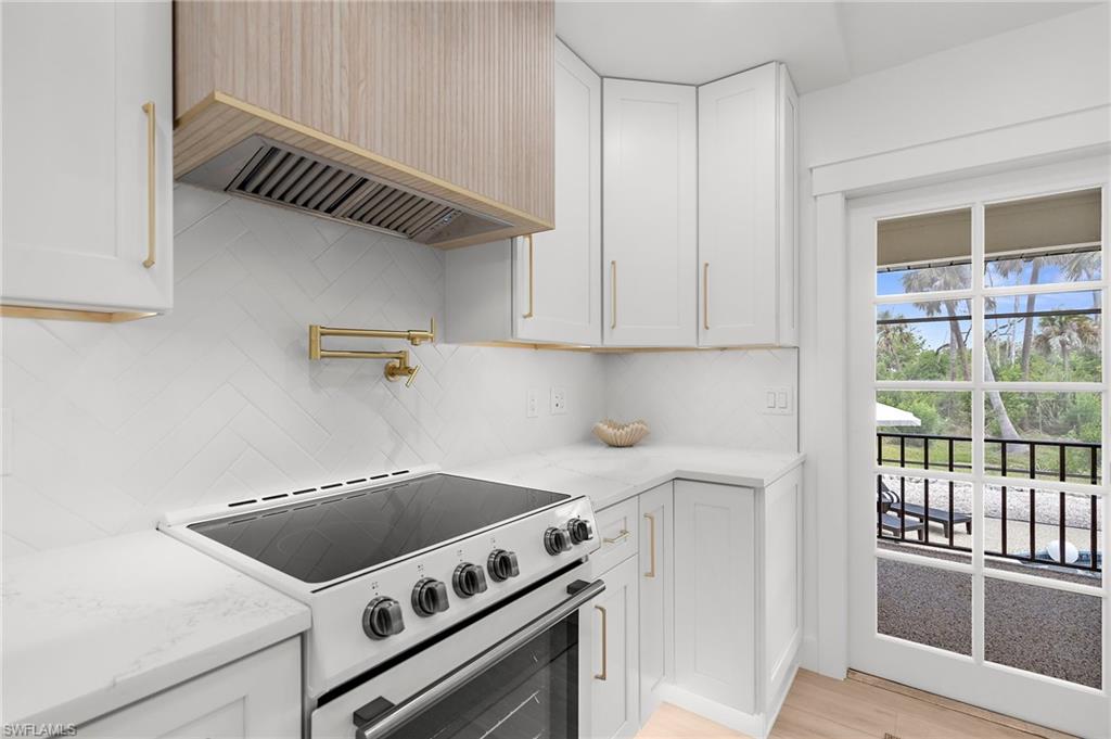13270 Electron DR photo 14