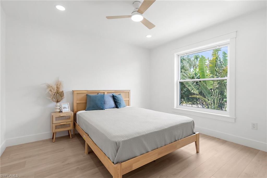 13270 Electron DR photo 29