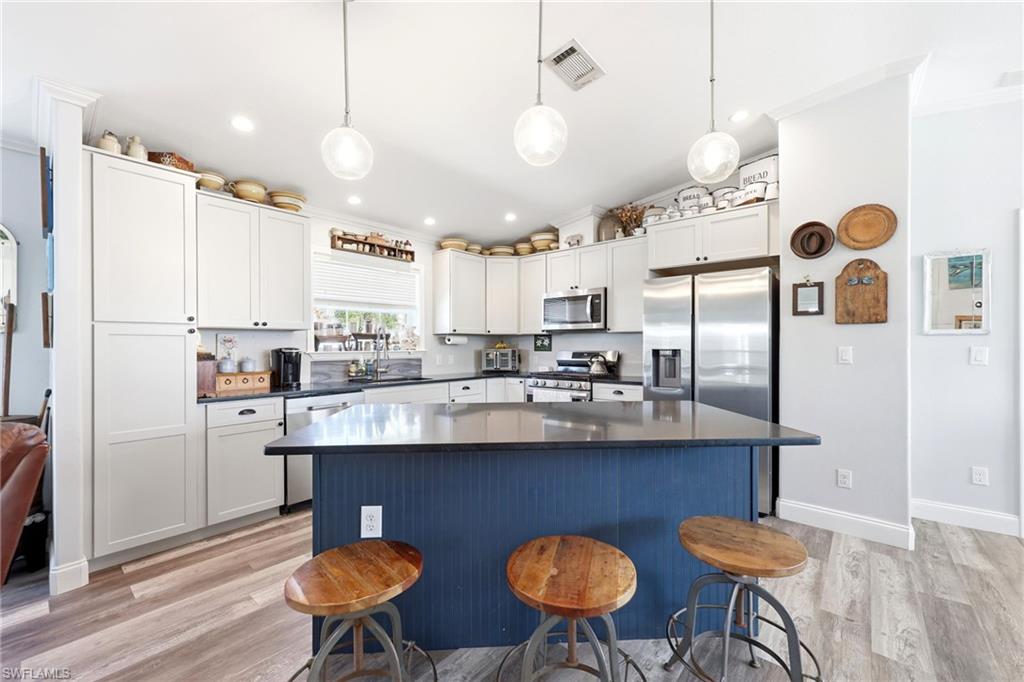 13110 Point Breeze DR