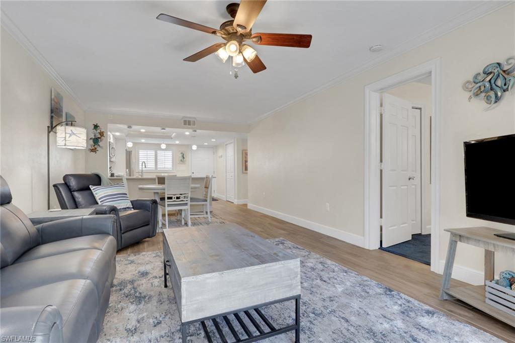 134 Cypress WAY E 305 photo 6