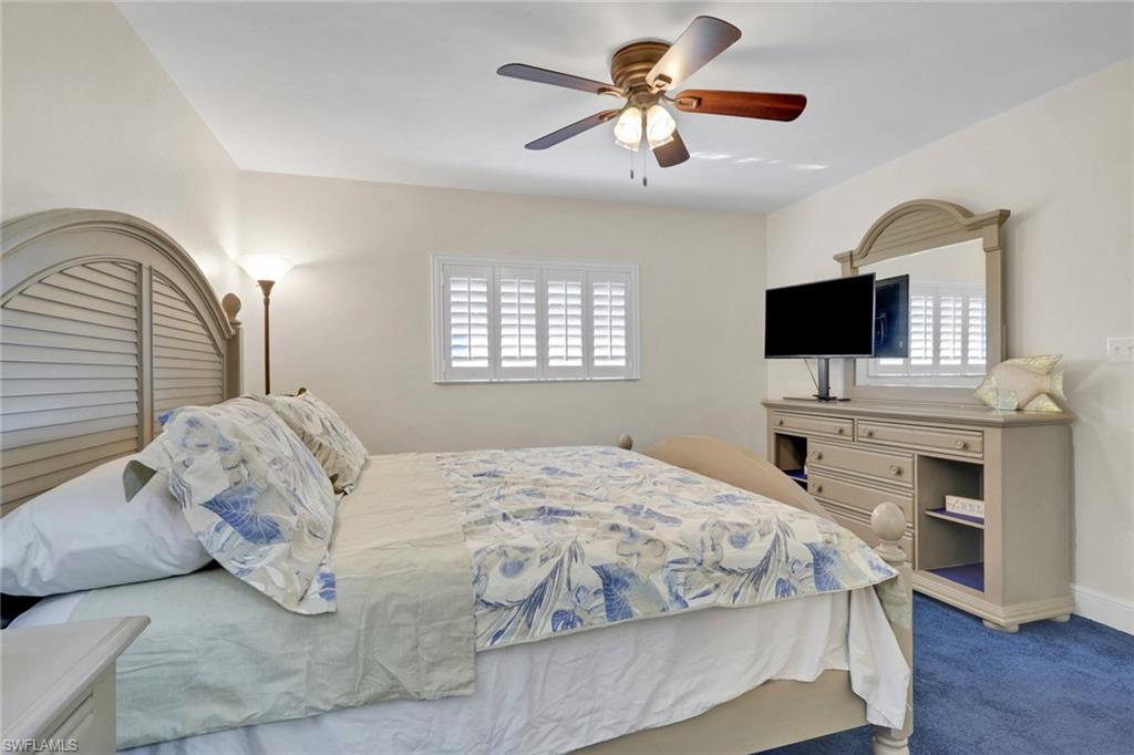 134 Cypress WAY E 305 photo 10