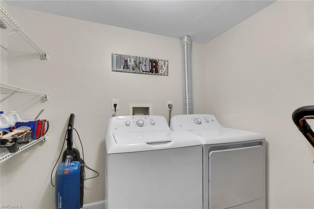 134 Cypress WAY E 305 photo 18