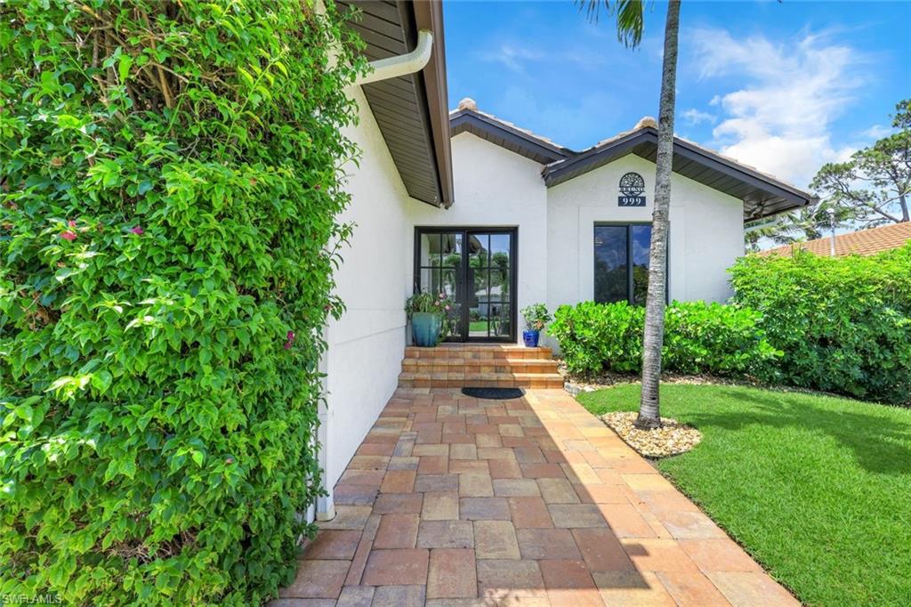 999 East Valley DR