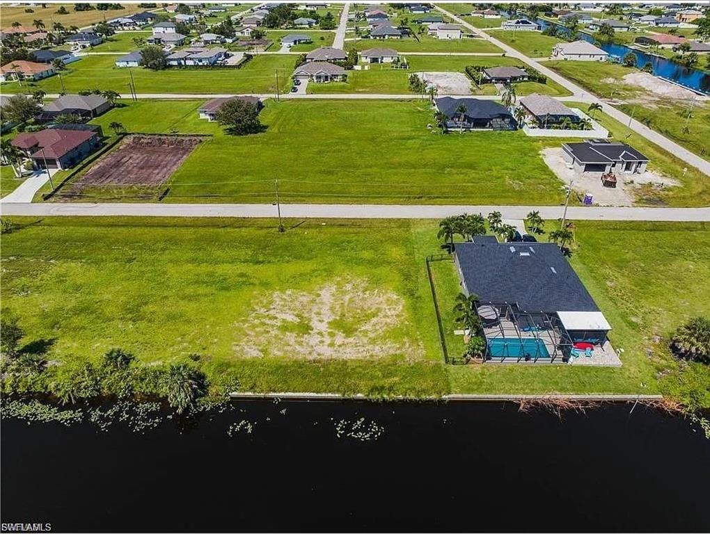 301 NW 26th PL