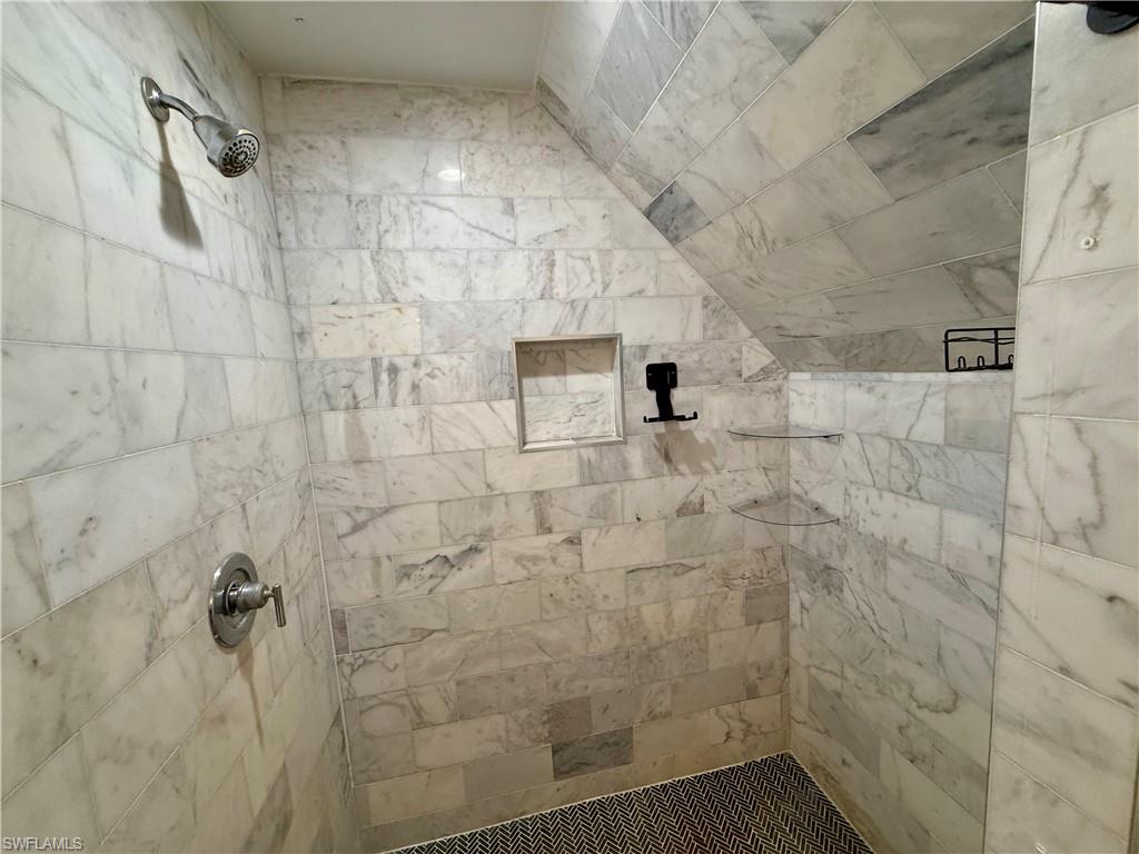18422 Huckleberry RD photo 24