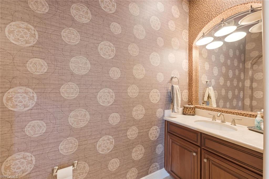 2538 Marquesa Royale LN PH 5-301 photo 45
