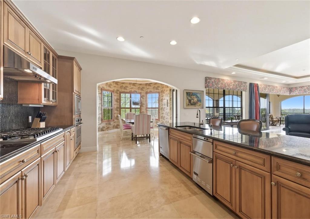 2538 Marquesa Royale LN PH 5-301 photo 22