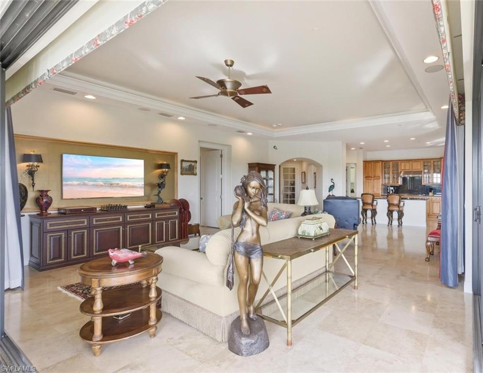 2538 Marquesa Royale LN PH 5-301 photo 18