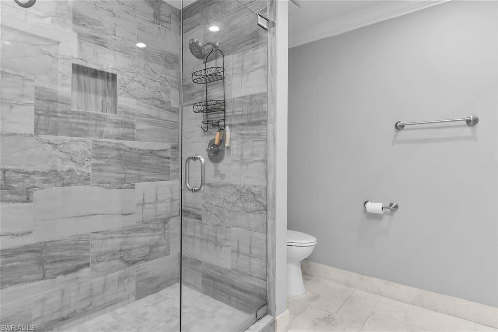 1020 Swallow AVE 302 photo 26