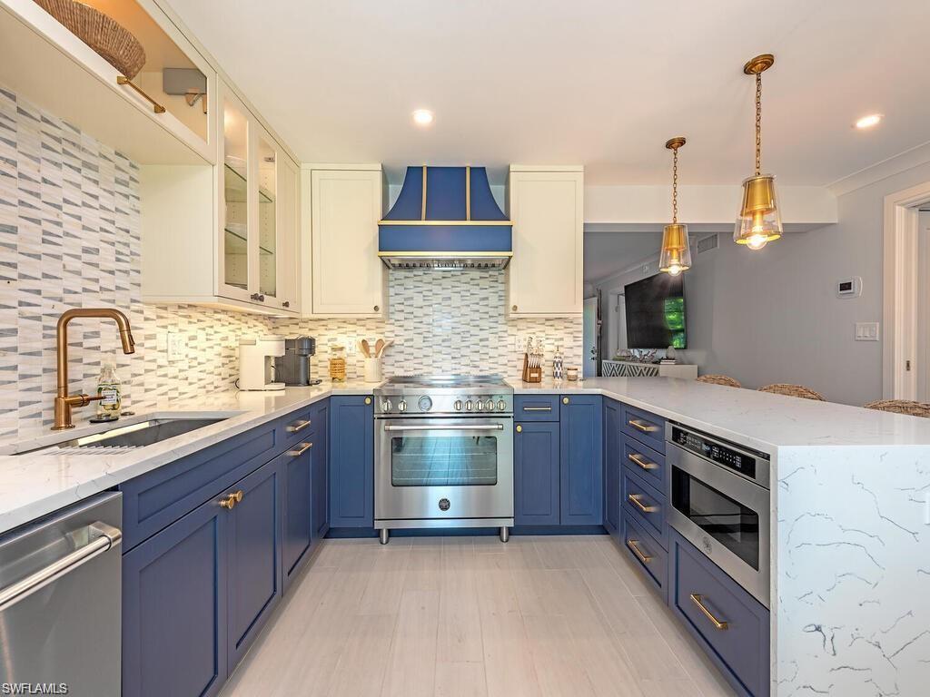 1222 Gordon DR 4
