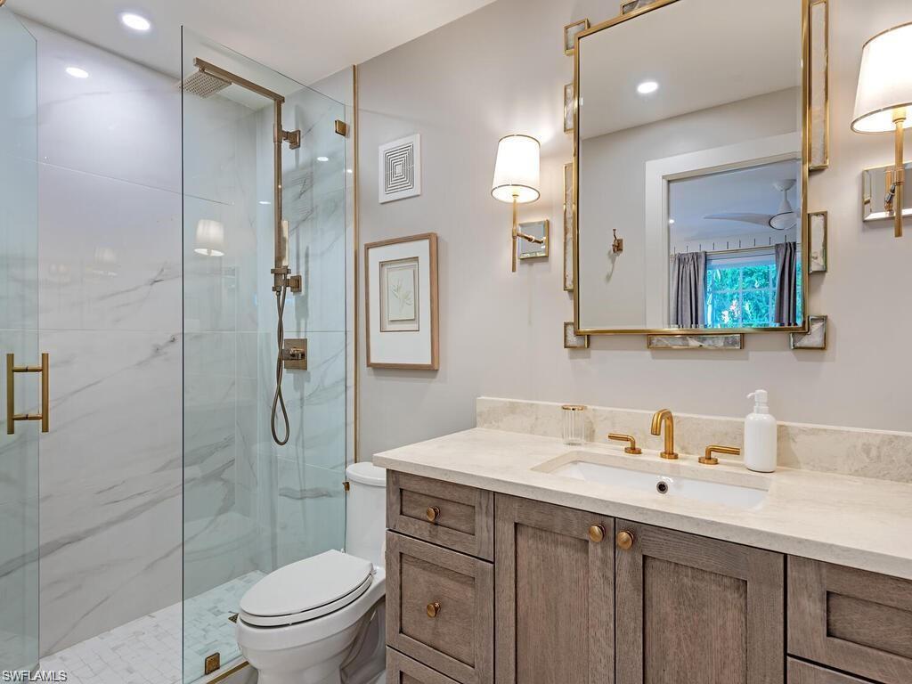1222 Gordon DR 4 photo 8