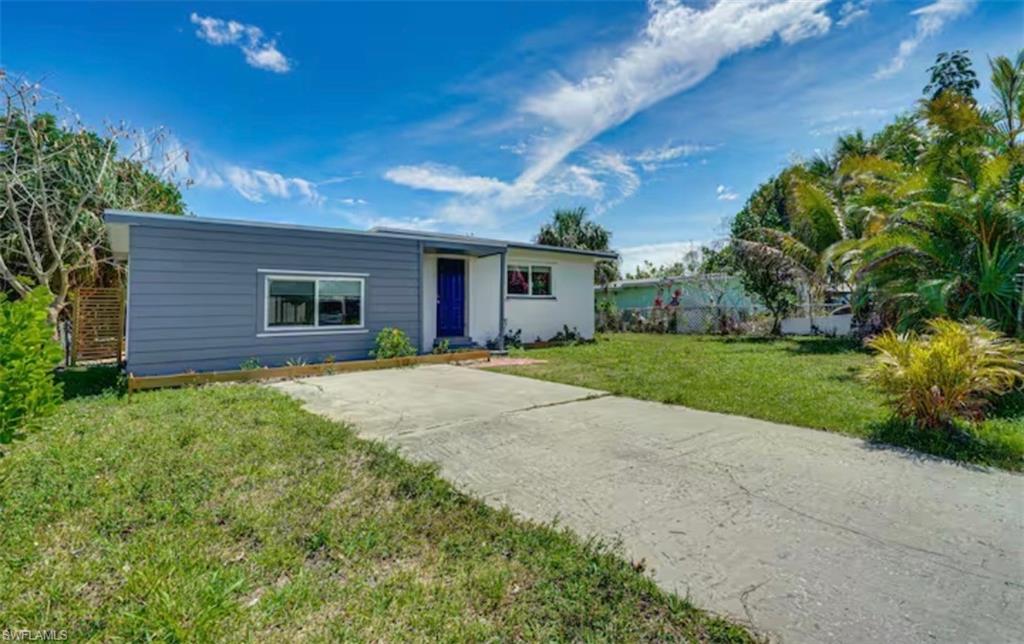3067 Royal Palm AVE