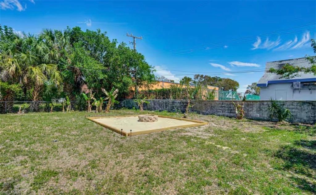 3067 Royal Palm AVE